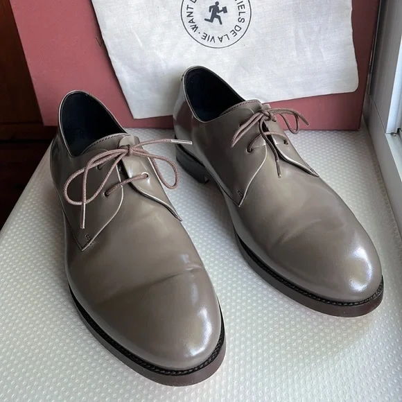 NWT/Women’s, Want les essentiels, Leather lace up, Pena Derby shoe - Picture 2 of 16